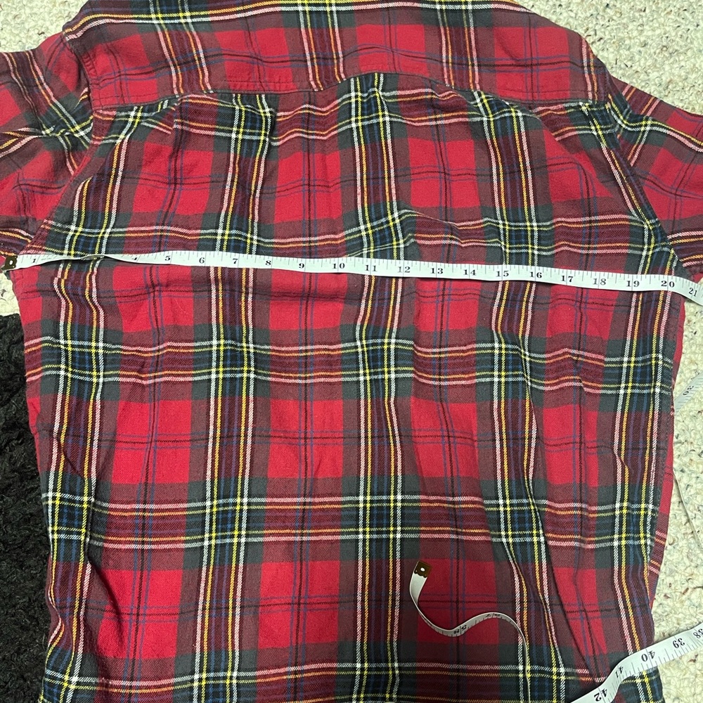 Small red flannel - Picture 4 of 4